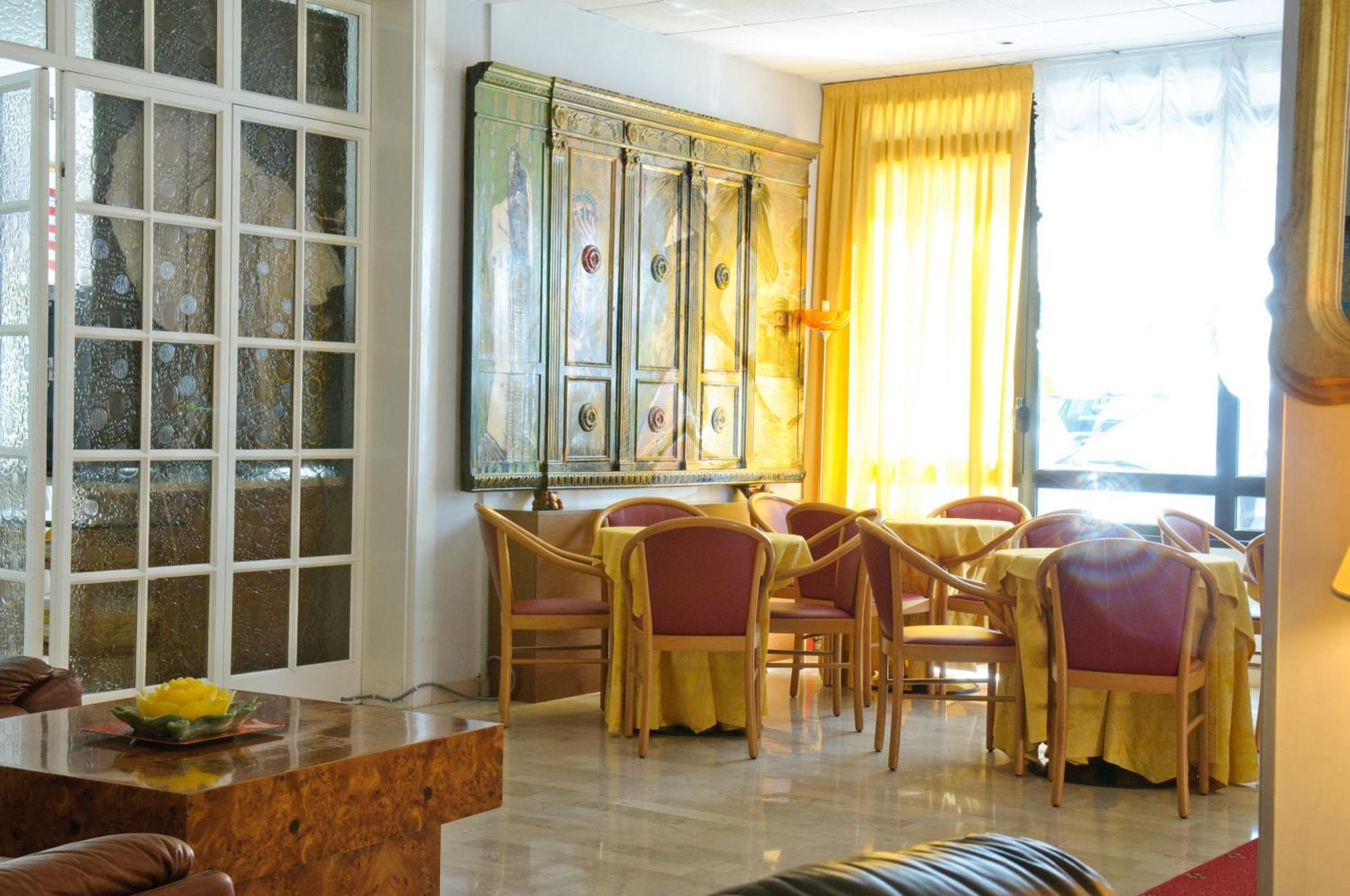 Hotel Nadir