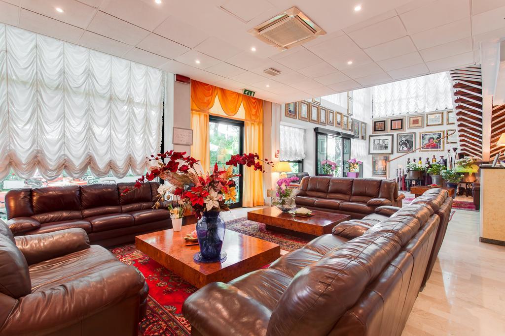 Hotel Nadir